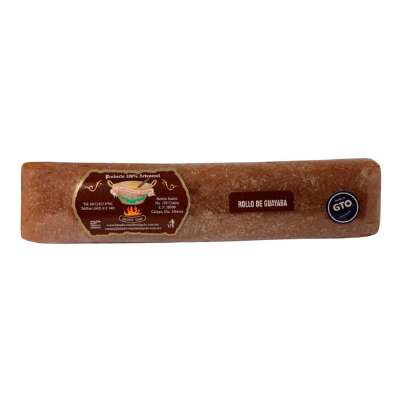 Rollo de Guayaba con Cajeta y Coco Grande